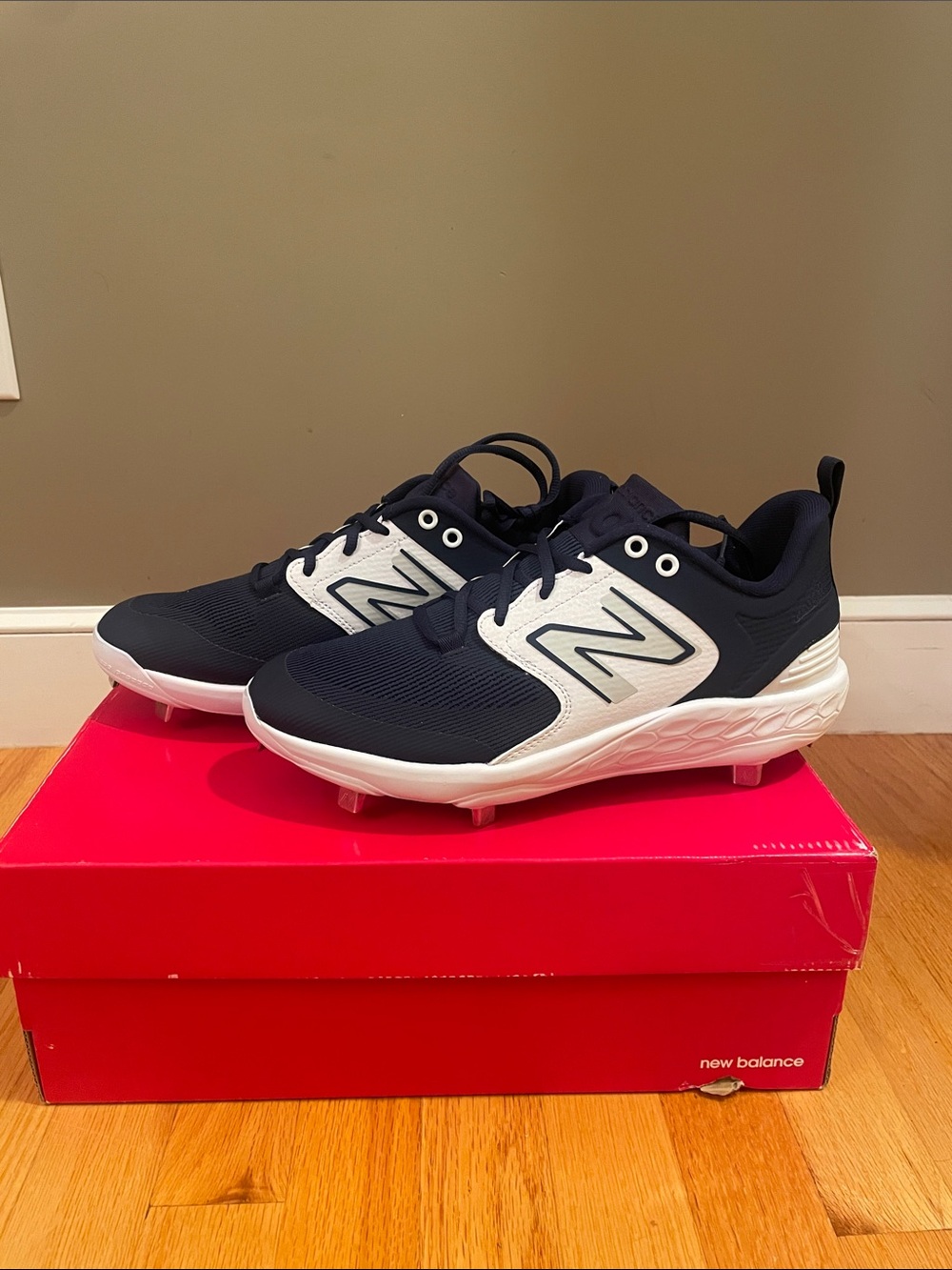New Balance Men's Navy and White Metal Cleats